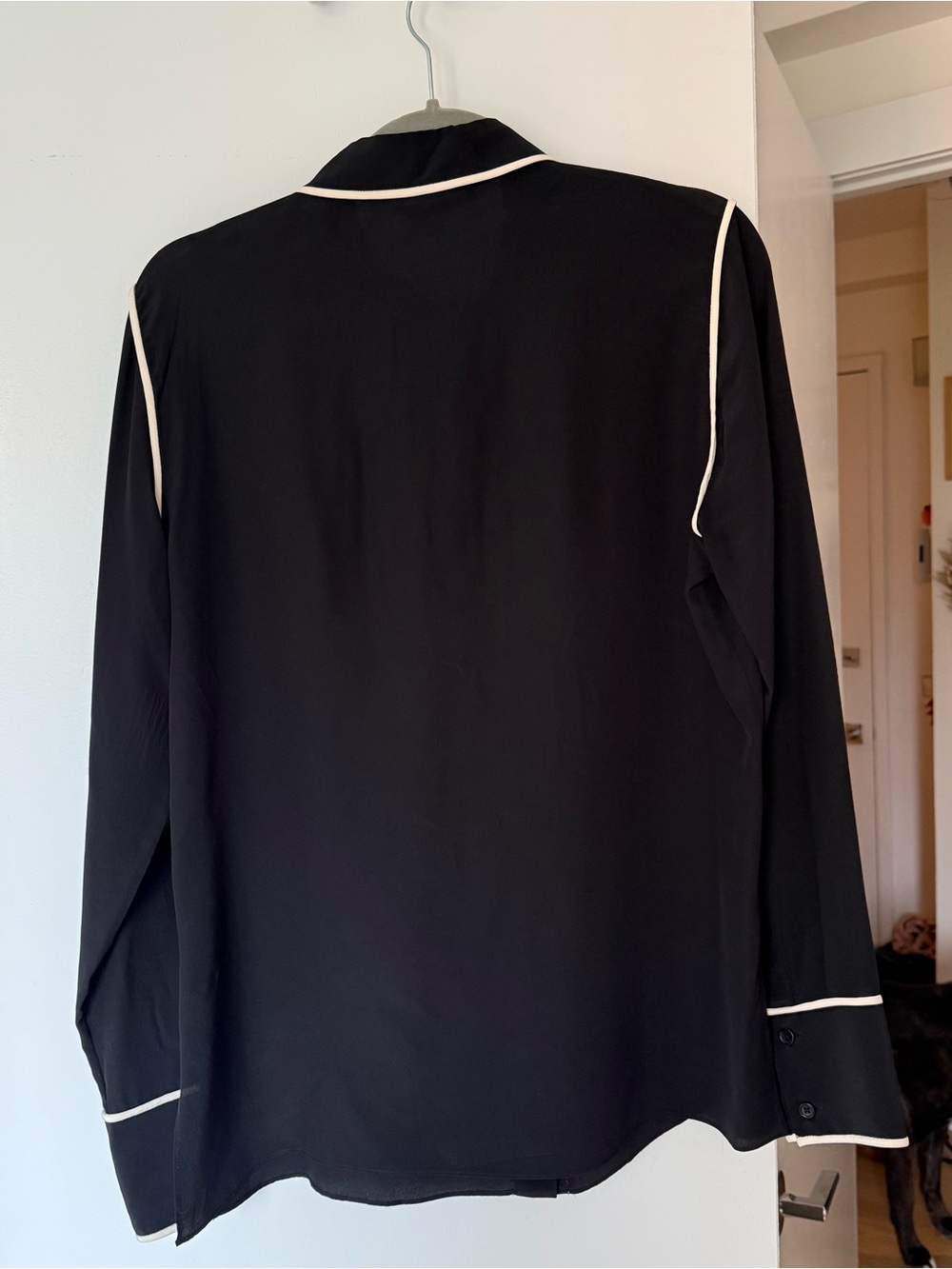 Diane Von Furstenberg Black Blouse with White Trim - Picture 2 of 3
